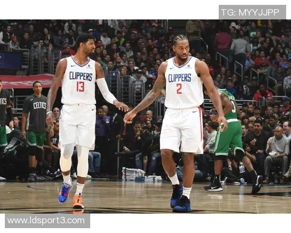 快船对阵鹈鹕比尔缺席前两场状态回暖未在伤病名单中