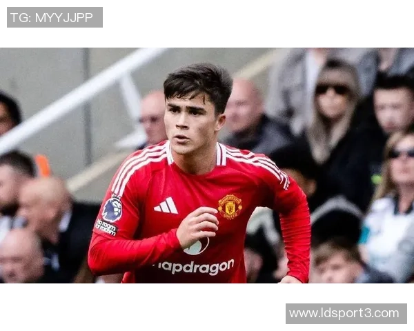 罗马冬窗引援计划曝光齐尔克泽与科隆小将马拉成为目标