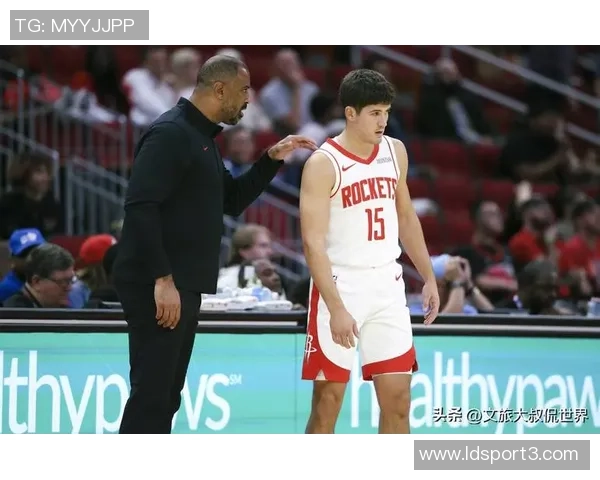 范弗里特坚定信念回归后将展现更全面的球技与个人魅力 范弗里特坚定信念回归后将展现更全面的球技与个人魅力